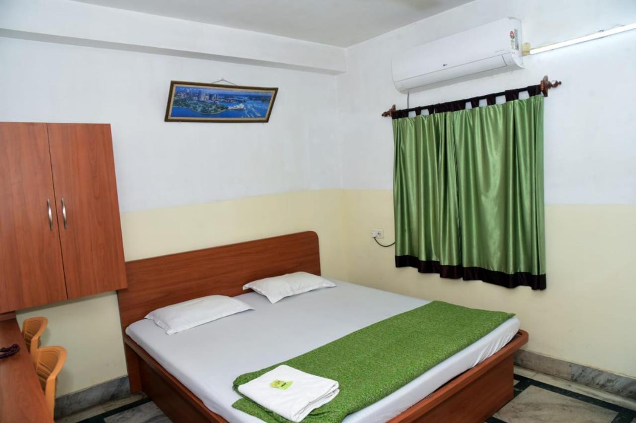Janata Hotel Kolkata Exterior photo